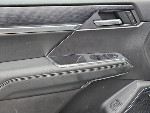 Certified 2025 GMC Acadia Elevation image 12