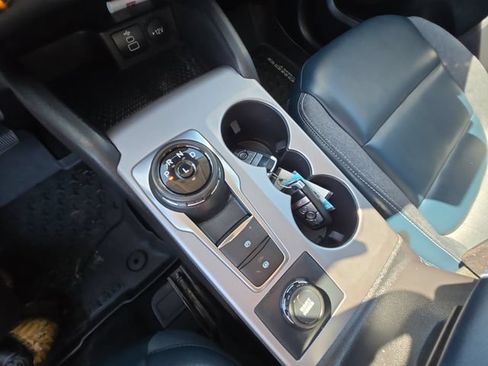 Certified 2024 Ford Bronco Sport Outer Banks AWD/4WD image 18