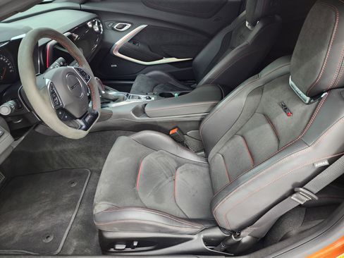 Used 2022 Chevrolet Camaro ZL1 image 8
