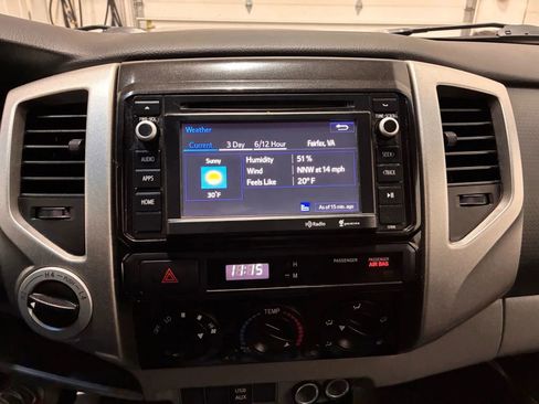 Used 2014 Toyota Tacoma 4x4 Double Cab w/ TRD Sport Package image 50