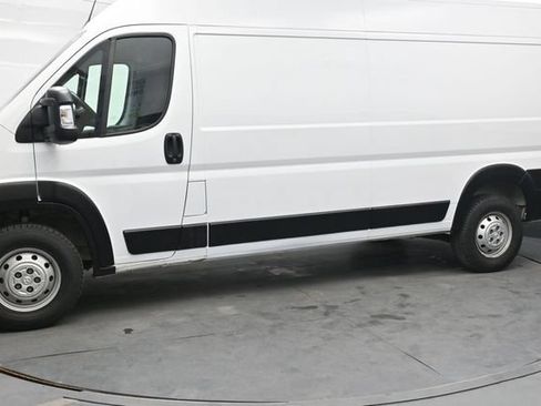 Used 2023 RAM ProMaster 2500 FWD image 3