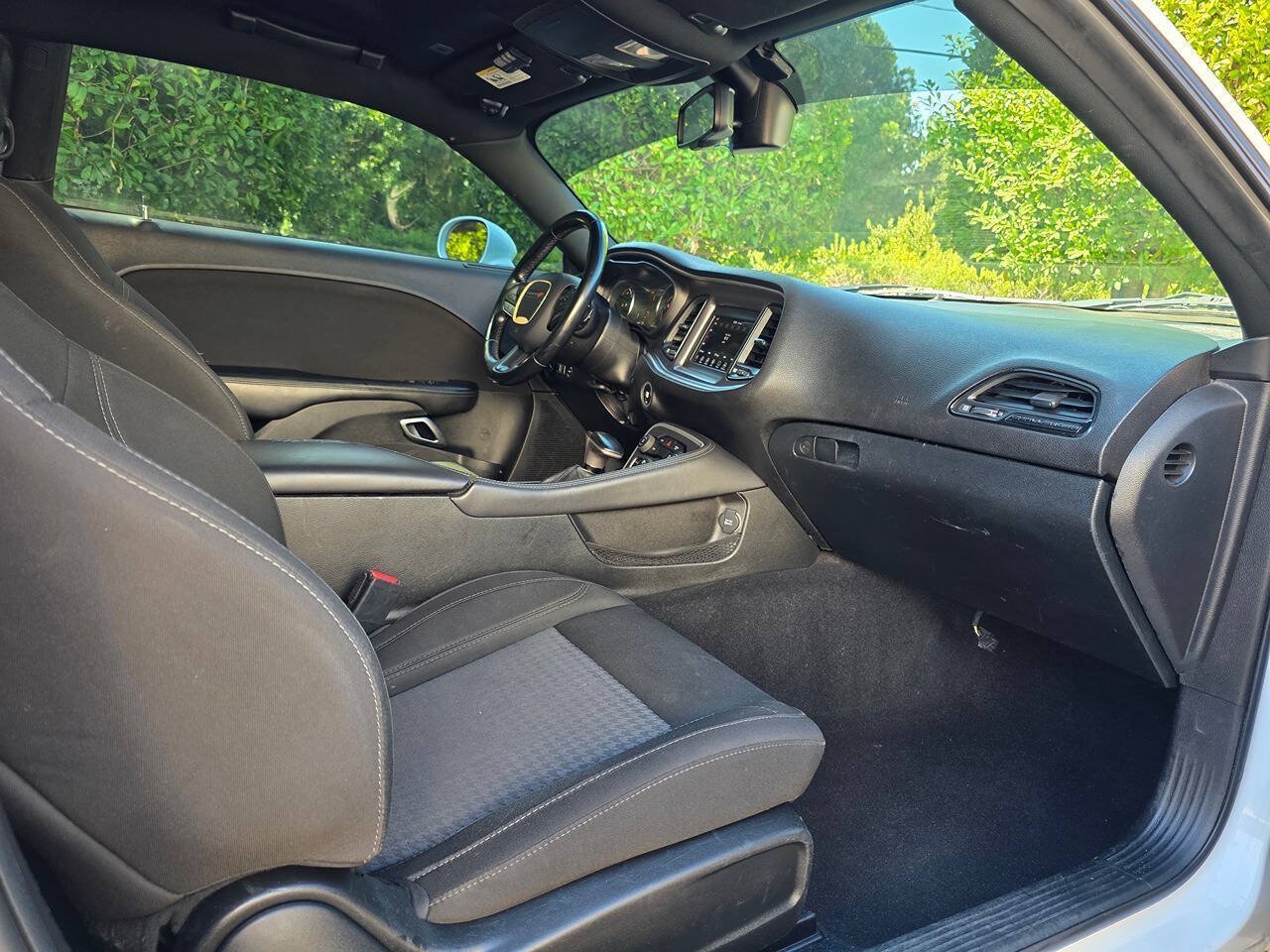 Used 2020 Dodge Challenger SXT RWD image 27