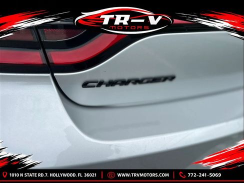 Used 2022 Dodge Charger GT w/ Plus Group RWD image 7