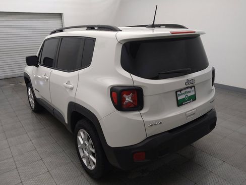 Used 2022 Jeep Renegade Latitude AWD/4WD image 5
