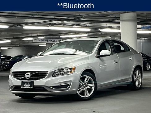 Used 2014 Volvo S60 T5 FWD image 2