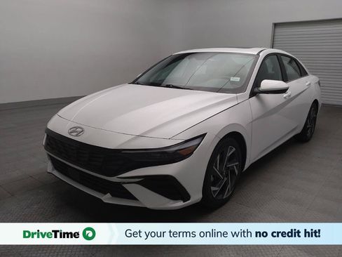Used 2025 Hyundai Elantra SEL FWD image 1