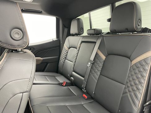 New 2026 GMC Canyon Denali AWD/4WD image 39