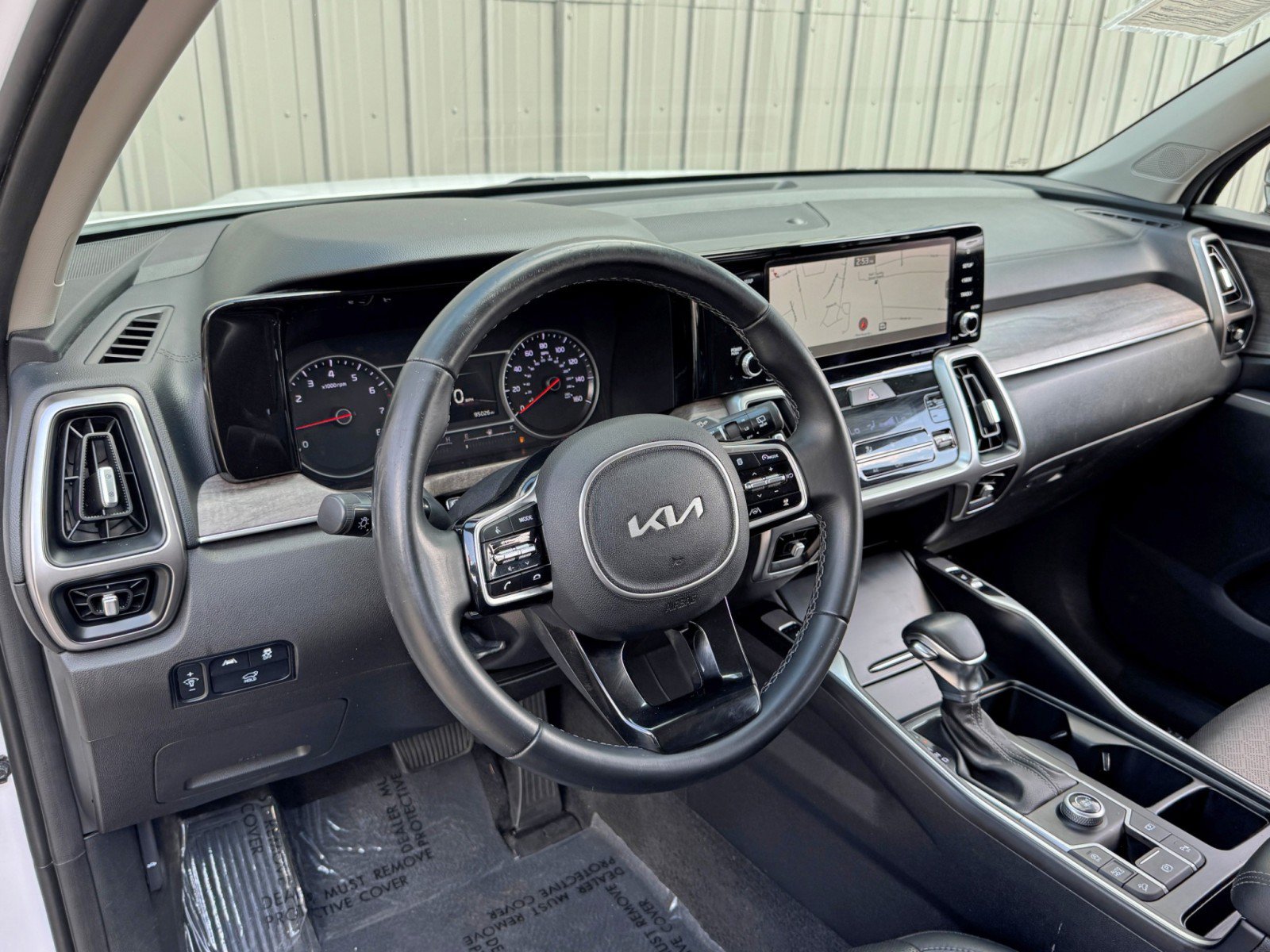 Used 2022 Kia Sorento EX w/ Panoramic Sunroof Package FWD image 13