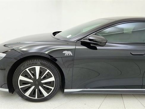 Used 2024 Lucid Air Touring image 9