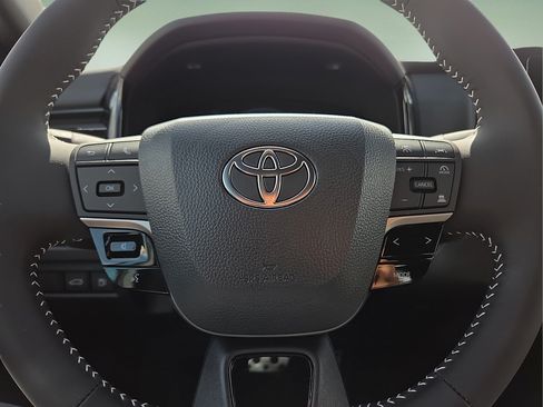 Certified 2026 Toyota Camry SE w/ Convenience Package FWD image 25