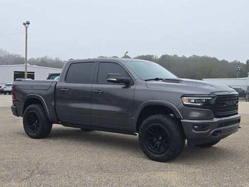 Used 2021 RAM 1500 Limited w/ Night Edition image 4