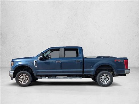 Used 2019 Ford F250 XL w/ STX Appearance Package image 8