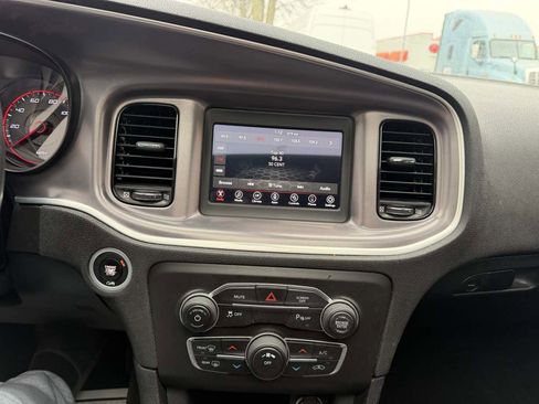 Used 2021 Dodge Charger SXT w/ Blacktop Package image 36