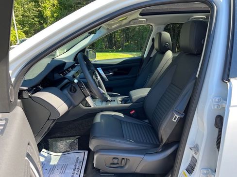 New 2025 Land Rover Discovery Sport S image 12