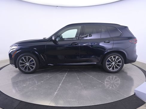 Used 2025 BMW X5 xDrive40i w/ Executive Package AWD/4WD image 2