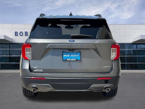 Used 2023 Ford Explorer XLT w/ Equipment Group 202A AWD/4WD image 39