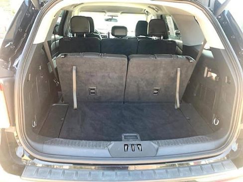 Used 2024 Ford Explorer XLT w/ Equipment Group 202A image 18