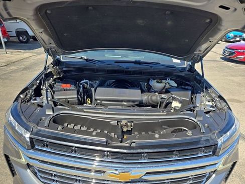Used 2022 Chevrolet Tahoe LT w/ Luxury Package AWD/4WD image 29