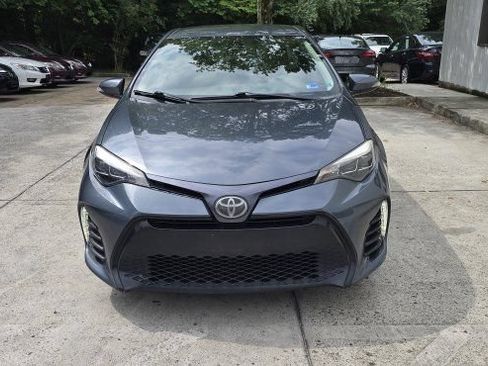Used 2017 Toyota Corolla SE FWD image 8
