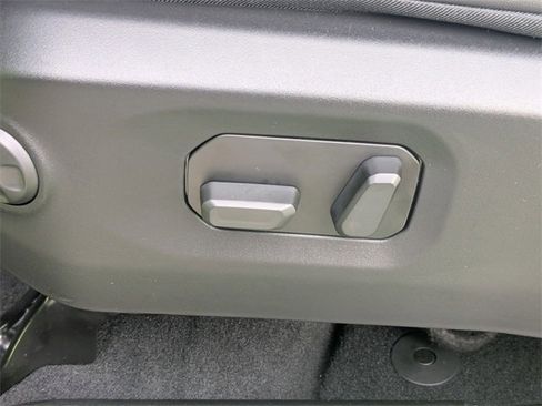 New 2025 Jeep Wrangler Rubicon w/ XTREMEE 35" Tire Package image 12