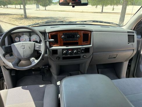 Used 2006 Dodge Ram 1500 Truck SLT w/ Trailer Tow Group RWD image 41