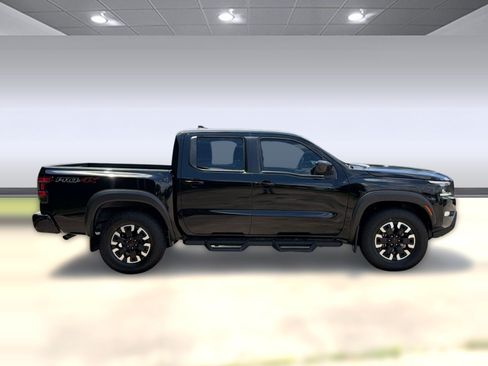 Used 2024 Nissan Frontier PRO-4X w/ Off-Road Protection Package AWD/4WD image 8