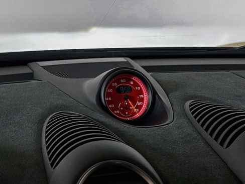 Certified 2024 Porsche 718 Cayman GT4 RS RWD image 19