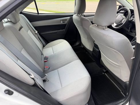Used 2016 Toyota Corolla LE FWD image 16