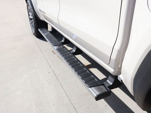 New 2026 GMC Canyon Denali AWD/4WD image 10