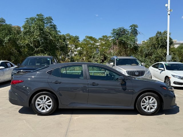 Used 2026 Toyota Camry LE FWD image 5
