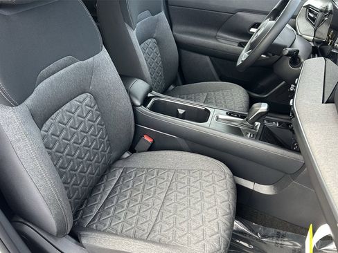 New 2026 Nissan Kicks SV FWD image 11