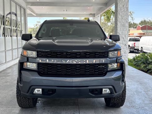 Used 2020 Chevrolet Silverado 1500 Custom w/ Custom Value Package RWD image 3