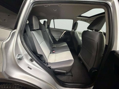 Used 2013 Toyota RAV4 XLE image 21