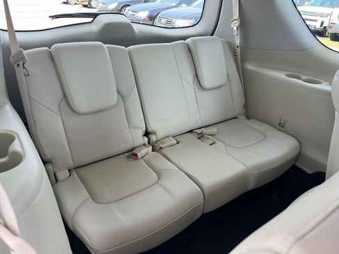 Used 2018 INFINITI QX80 4WD w/ Driver Assistance Package image 19