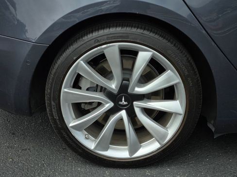 Used 2022 Tesla Model 3 RWD image 8