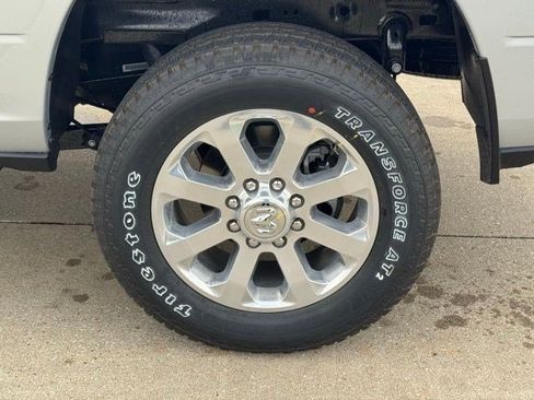 New 2026 RAM 2500 Laramie AWD/4WD image 46