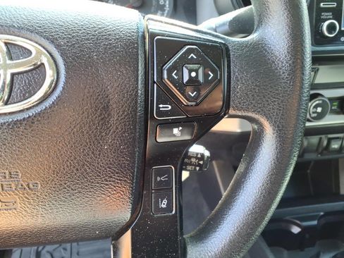 Used 2022 Toyota Tacoma SR image 23