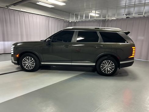 Used 2026 Hyundai Palisade SEL FWD image 4