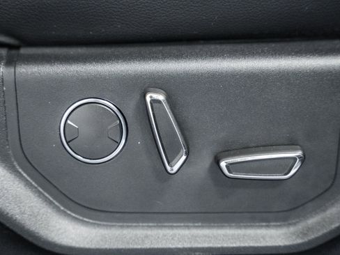 Used 2019 Ford Expedition Max XLT w/ Equipment Group 202A image 49