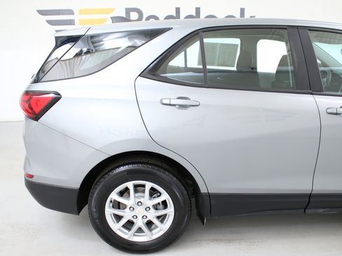Used 2023 Chevrolet Equinox LS FWD image 10