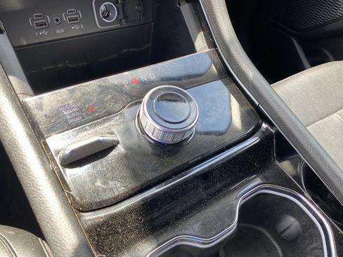 Used 2023 Jeep Grand Cherokee Limited AWD/4WD image 14