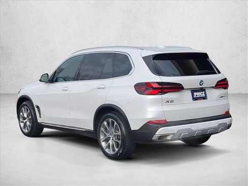 Used 2024 BMW X5 xDrive40i AWD/4WD image 8