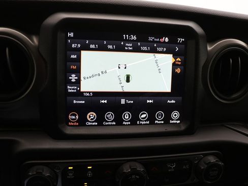 Used 2023 Jeep Wrangler Unlimited w/ Cold Weather Group image 23