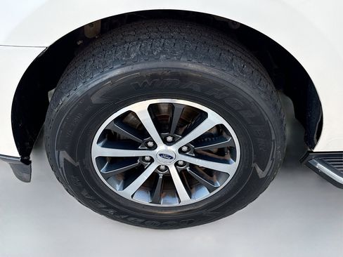 Used 2018 Ford Expedition Max XLT w/ Equipment Group 202A image 36