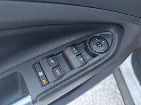 Used 2014 Ford Escape SE image 17