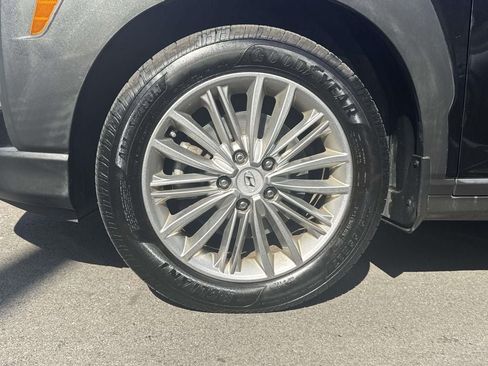 Used 2019 Hyundai Kona SEL AWD/4WD image 9
