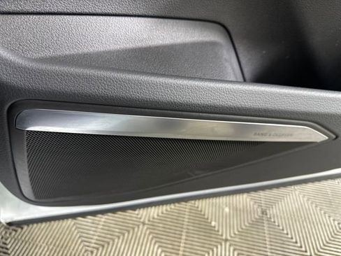 Used 2022 Audi e-tron S Prestige w/ Prestige Package image 28