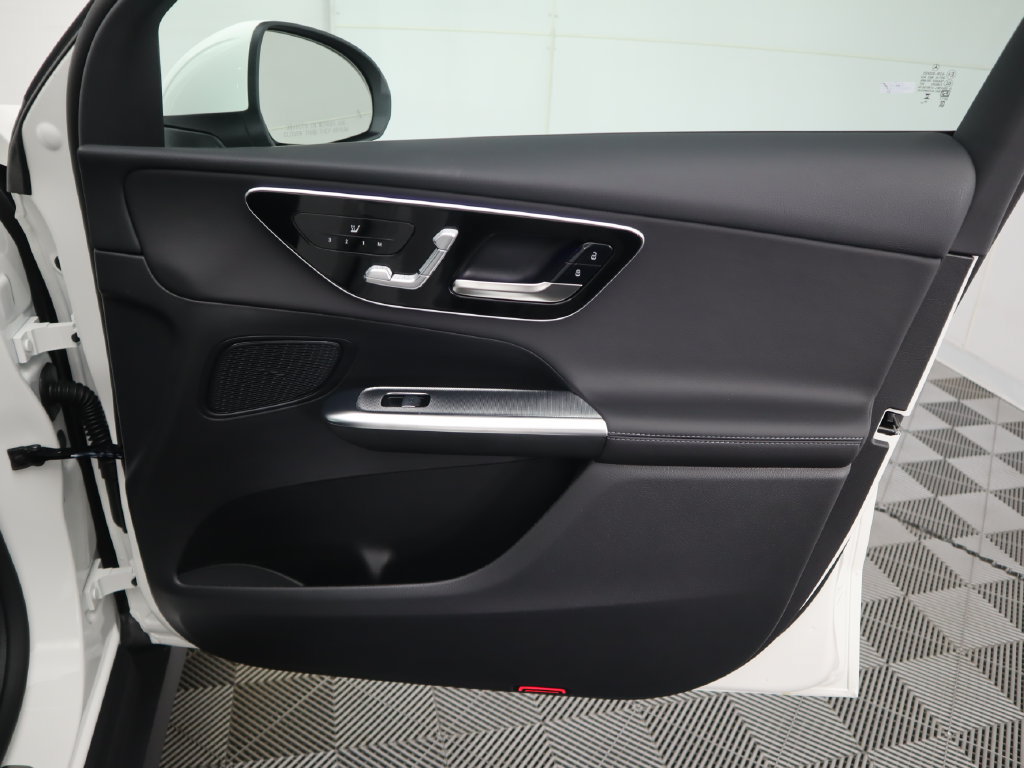 Certified 2026 Mercedes-Benz GLC 300 image 26