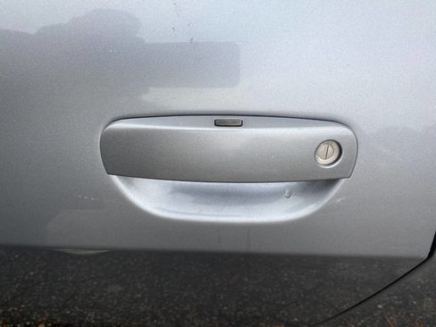 Used 2016 Dodge Challenger SXT Plus image 11