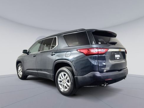 Used 2019 Chevrolet Traverse LT FWD image 4